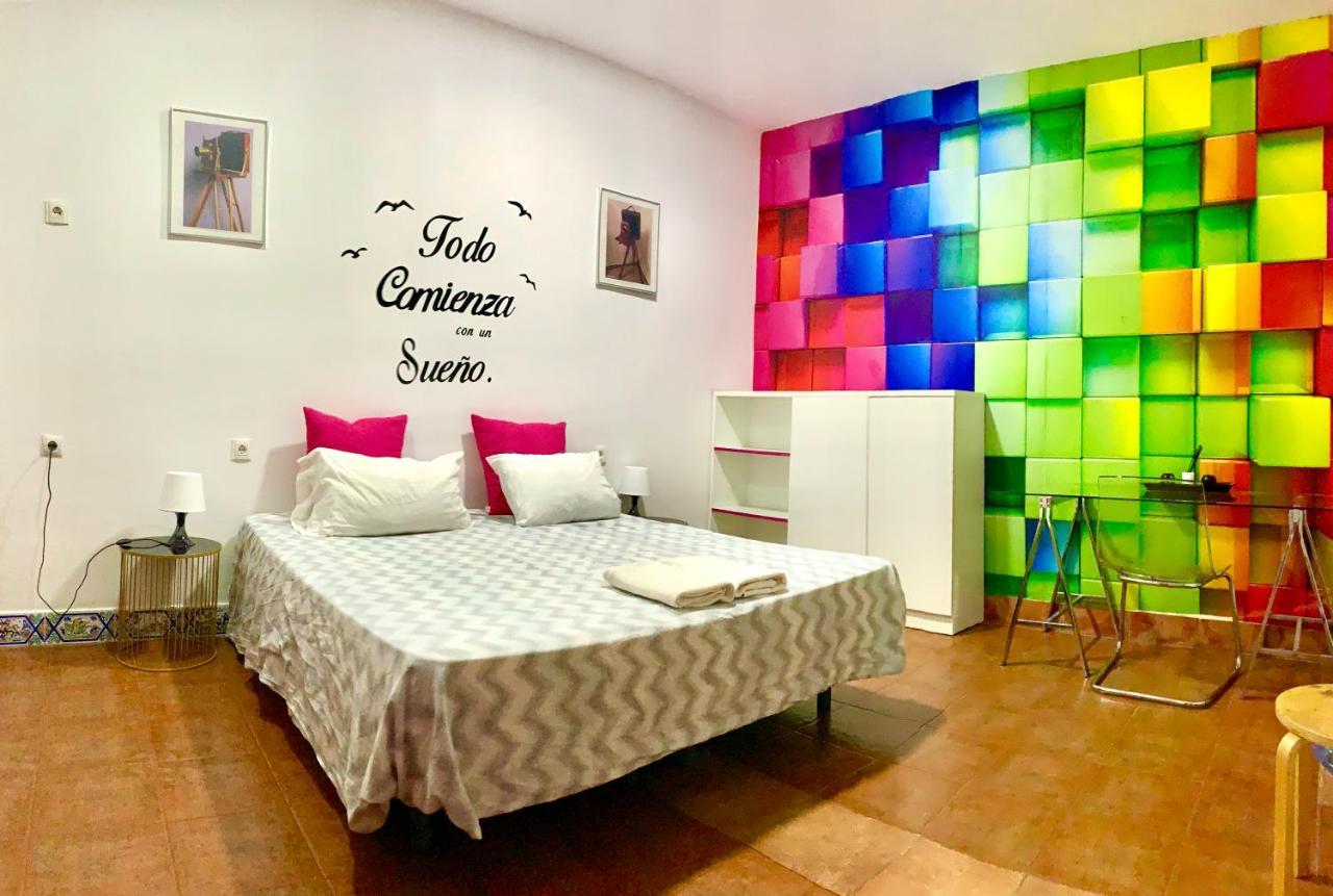 Sevilla Kitsch Hostel Art Экстерьер фото